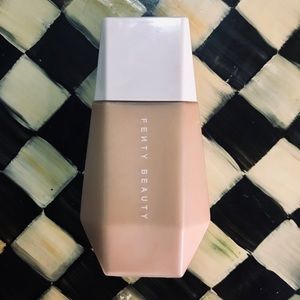 Fenty Beauty Eaze Drop Blurring Skin Tint 12